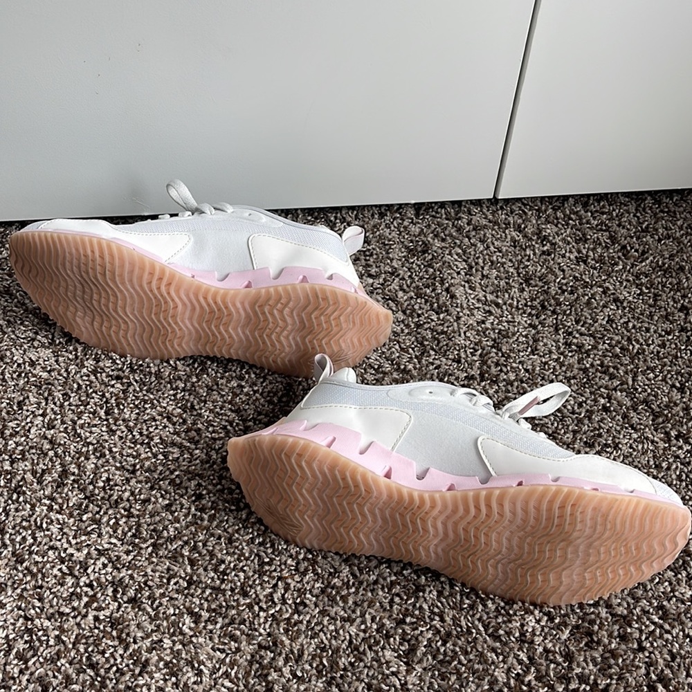 Reebok Shoes - Picture 3 of 4